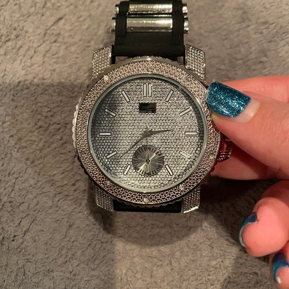 Silver black bling classic classy watch - Picture 6 of 6